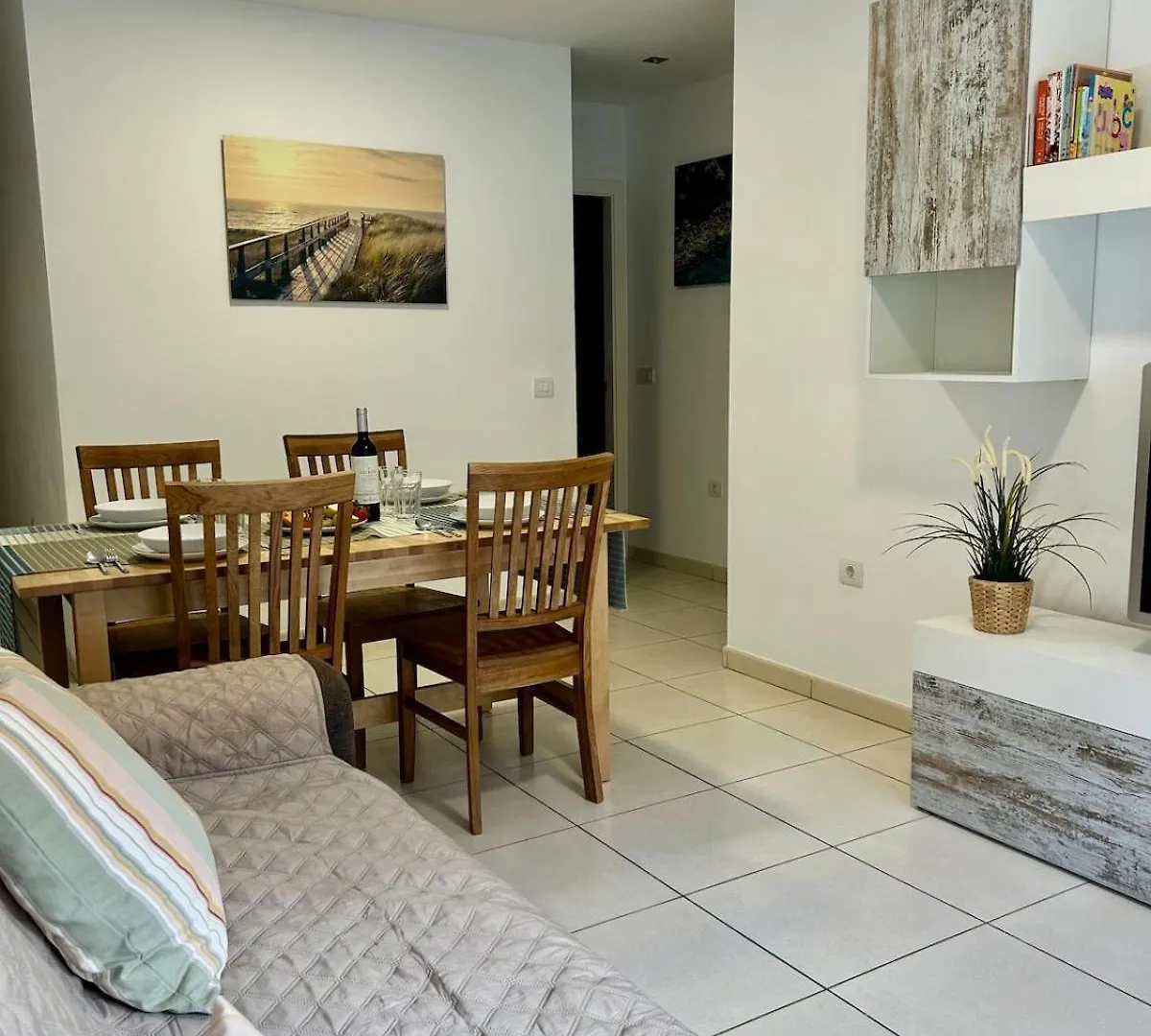 Modern Medano Apartment El Médano